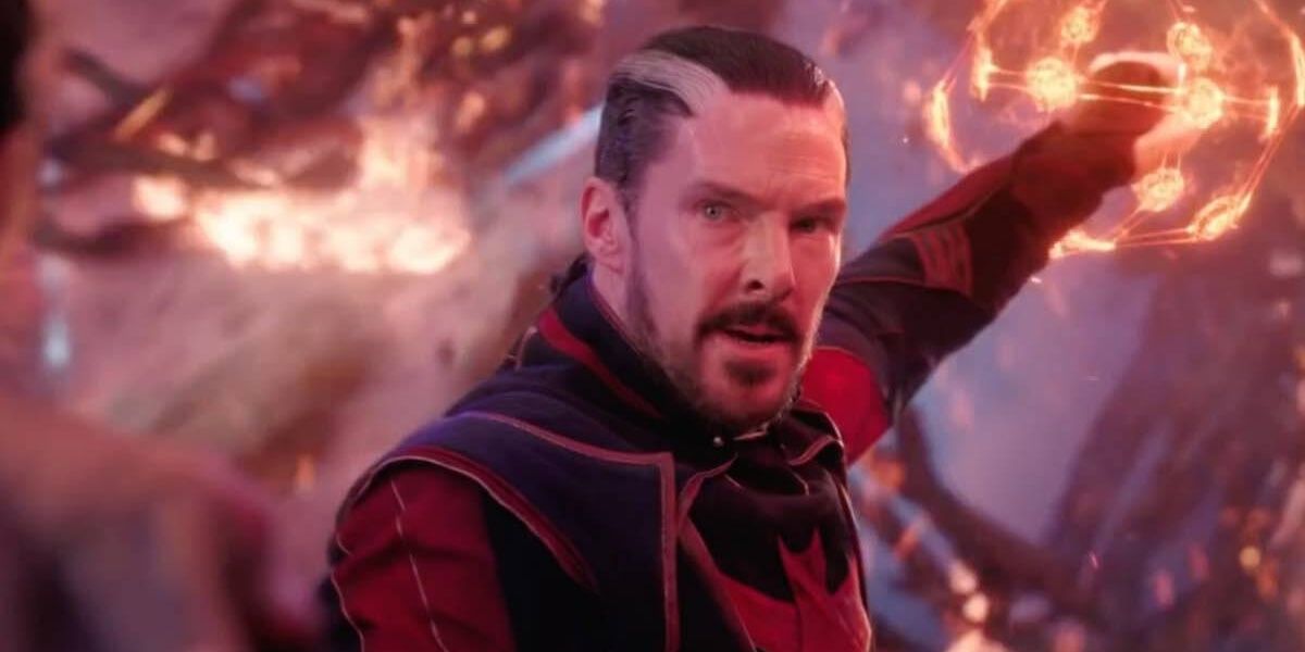 Defender Strange holding a portal open in Doctor Strange 2