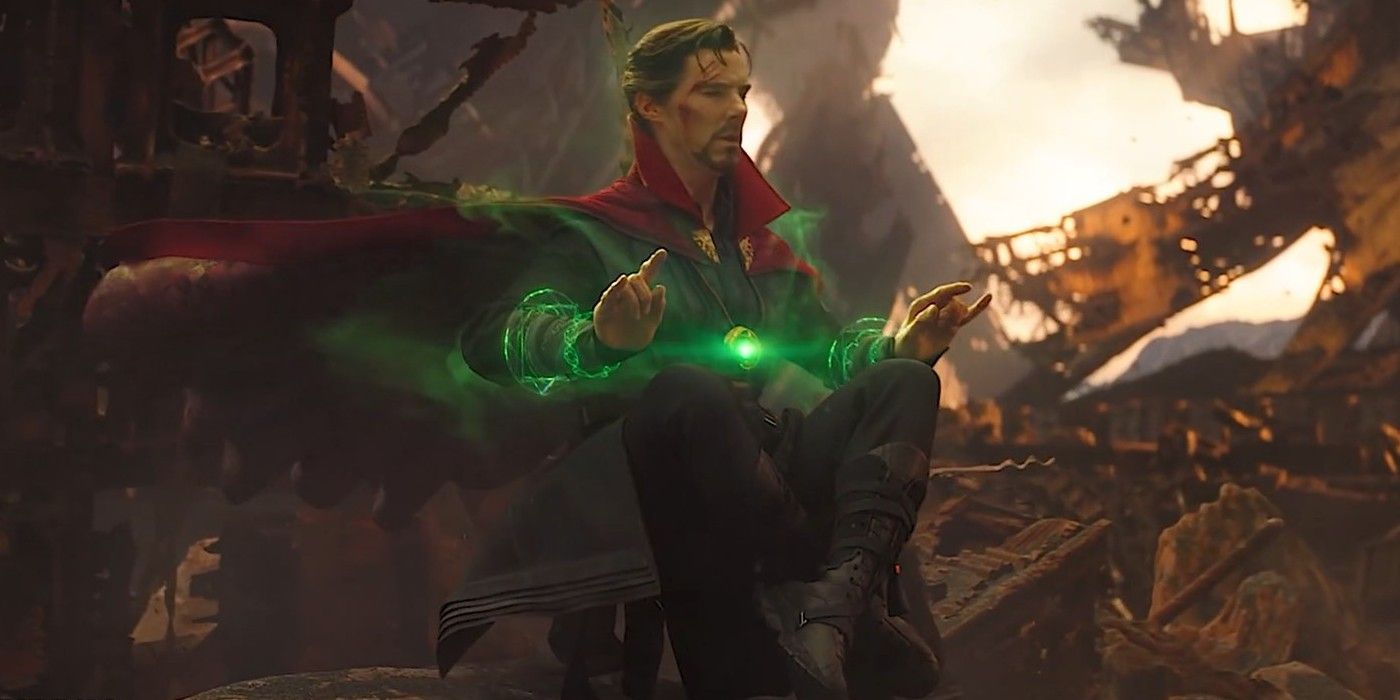 Dr Strange looking into future in Infinity War