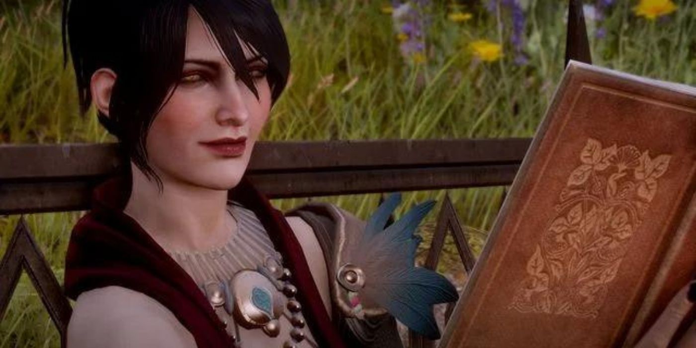 Morrigan reading in Dragon Age: Inquisition.