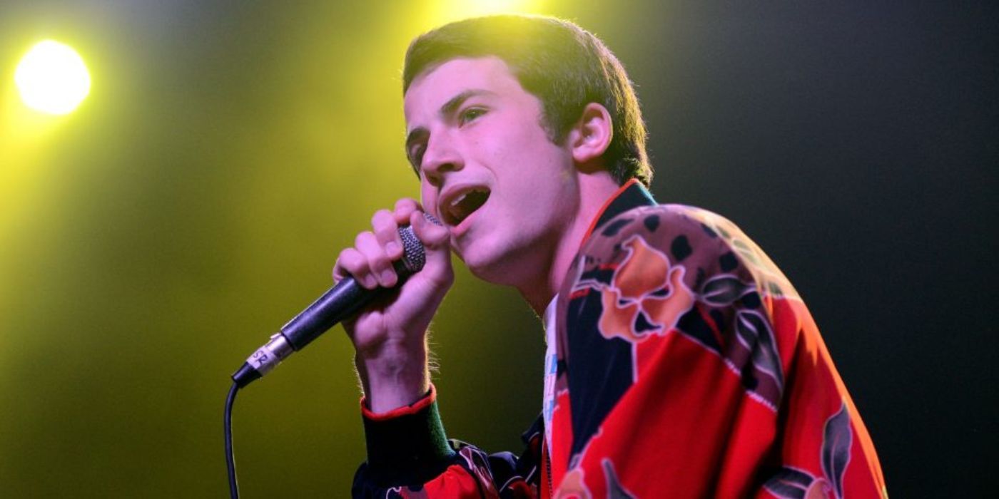 Dylan Minnette In The Wallows