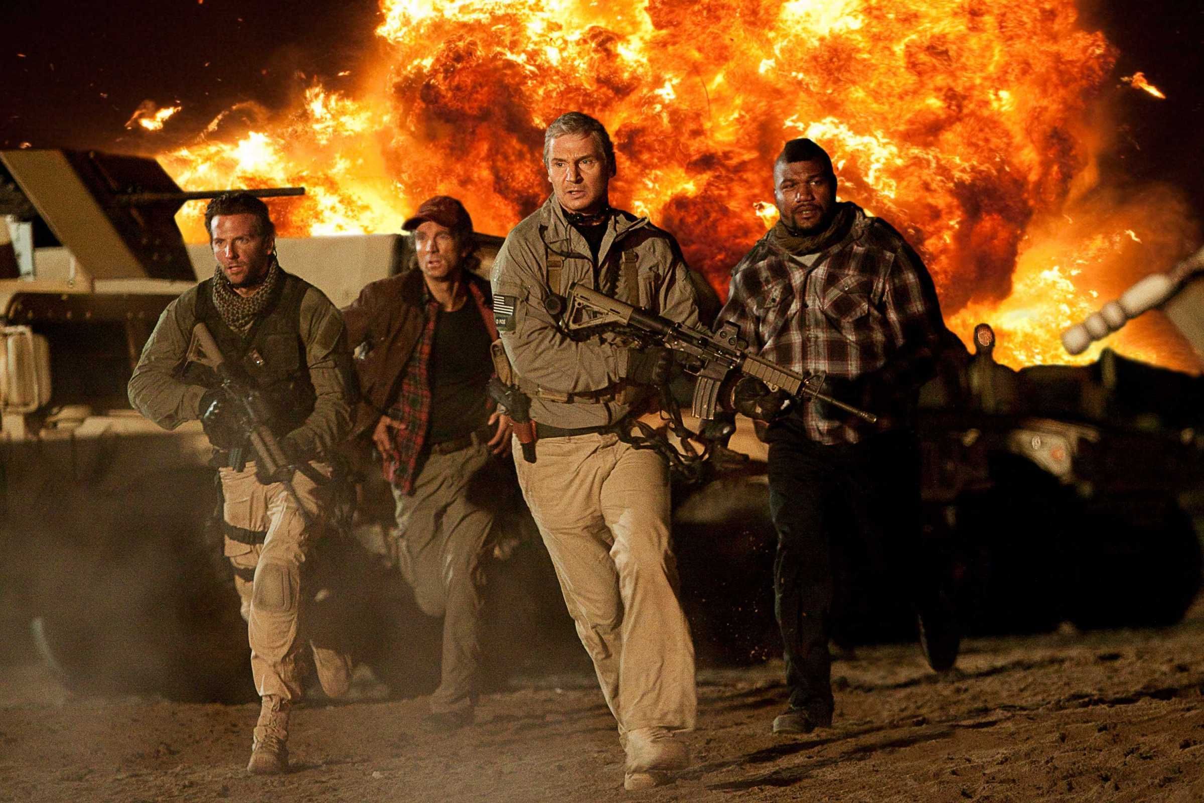 the a-team in 2010 running from an explosion