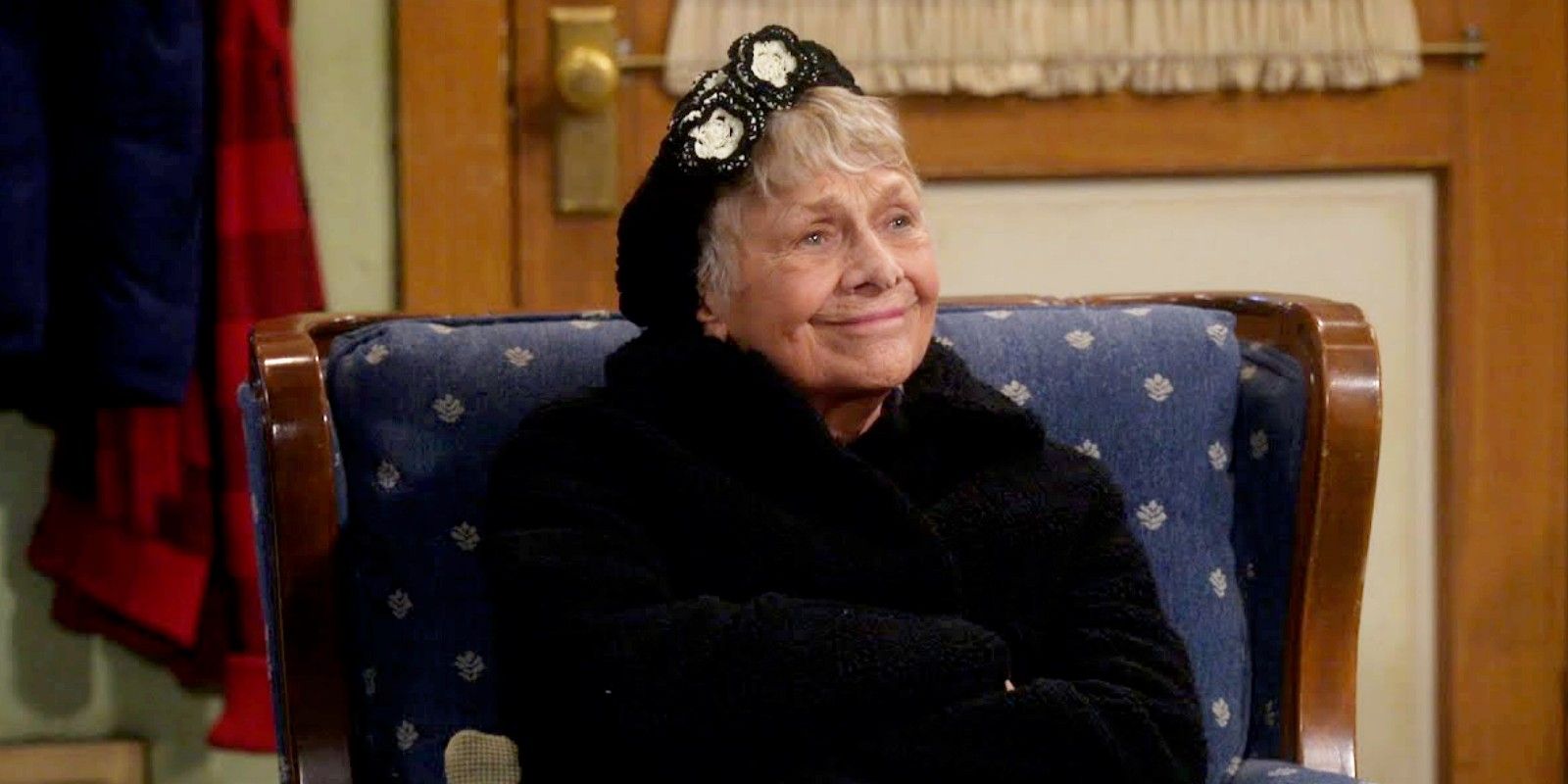 Estelle Parsons as Bev in The Conners