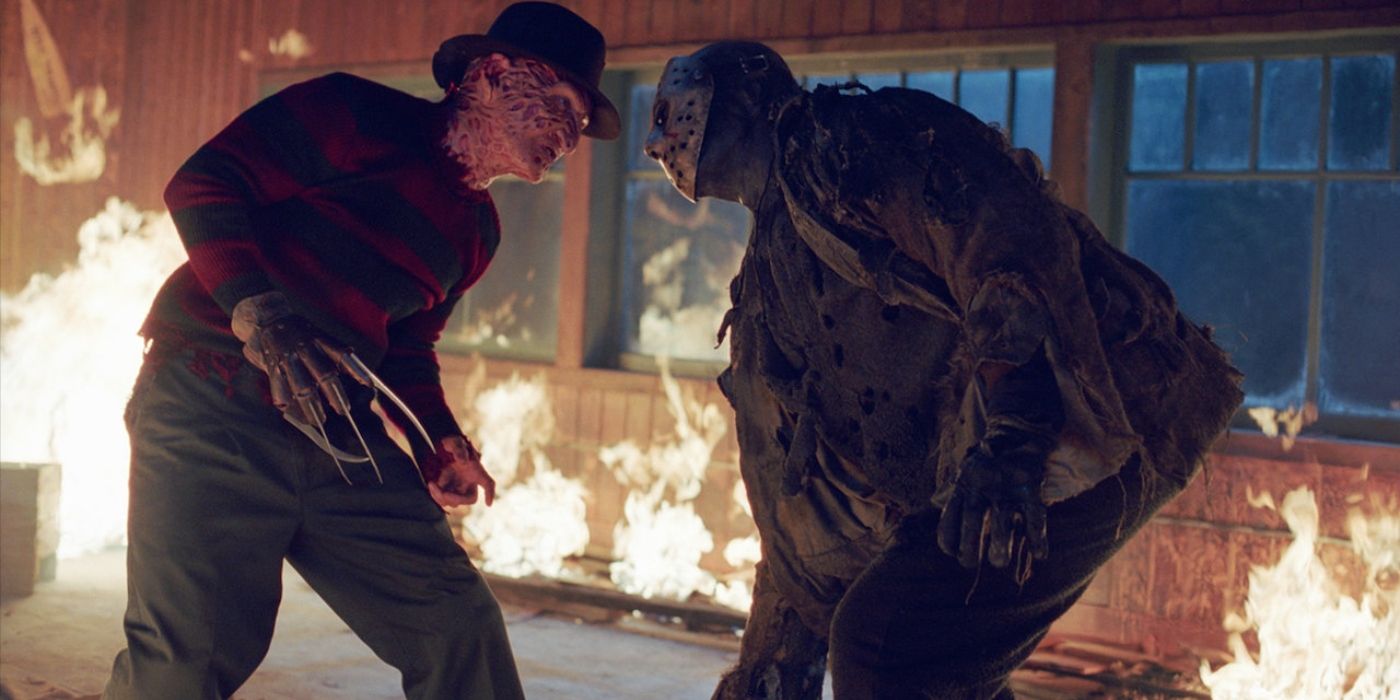 Freddy Krueger and Jason Voorhees fighting in Freddy vs Jason