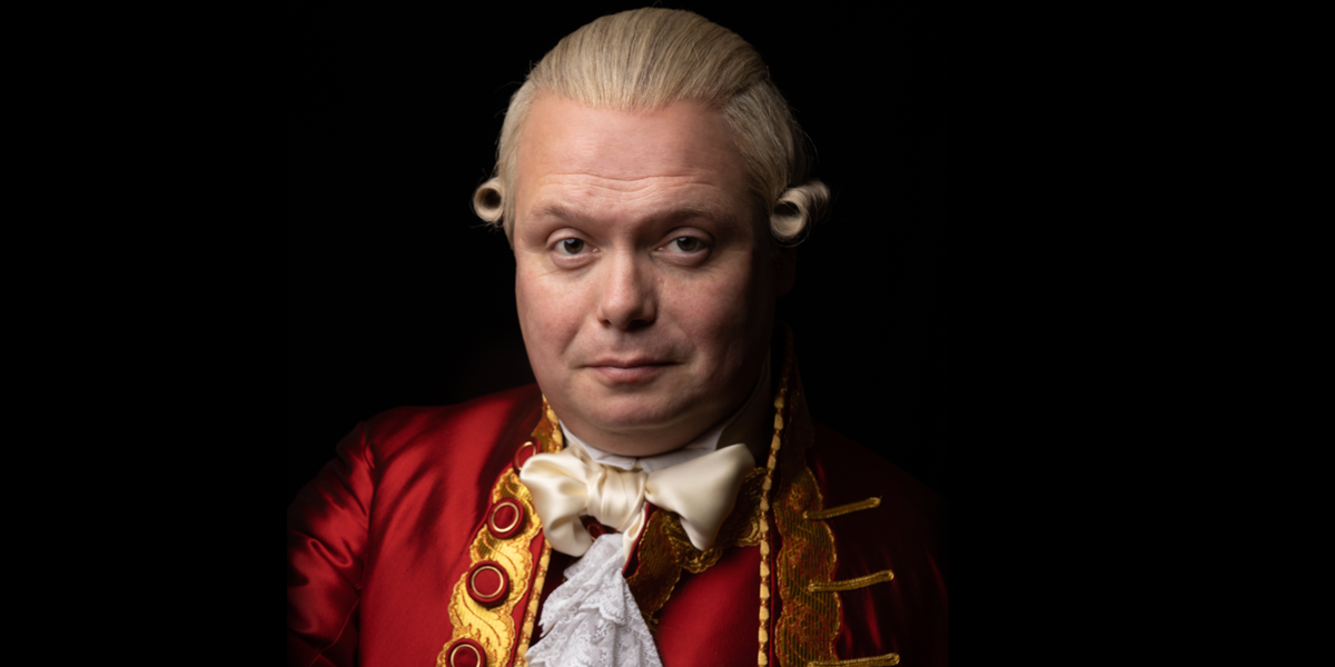 Gavin Spokes as King George III in Hamilton on the West End