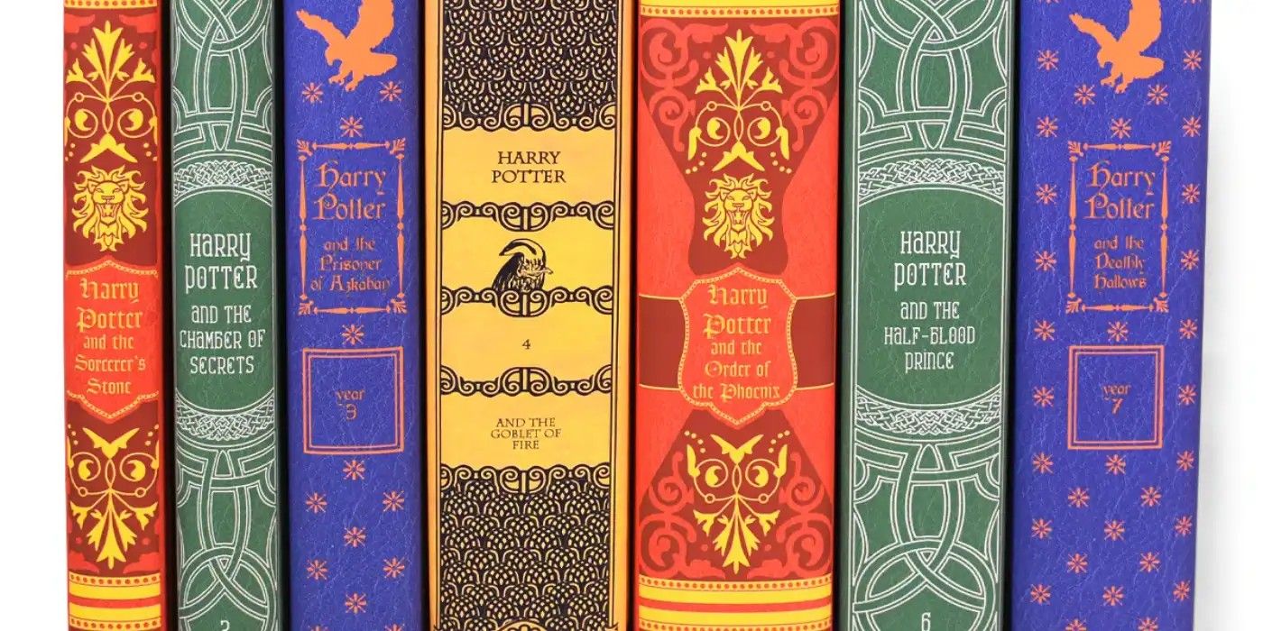Todos os sete livros de Harry Potter alinhados
