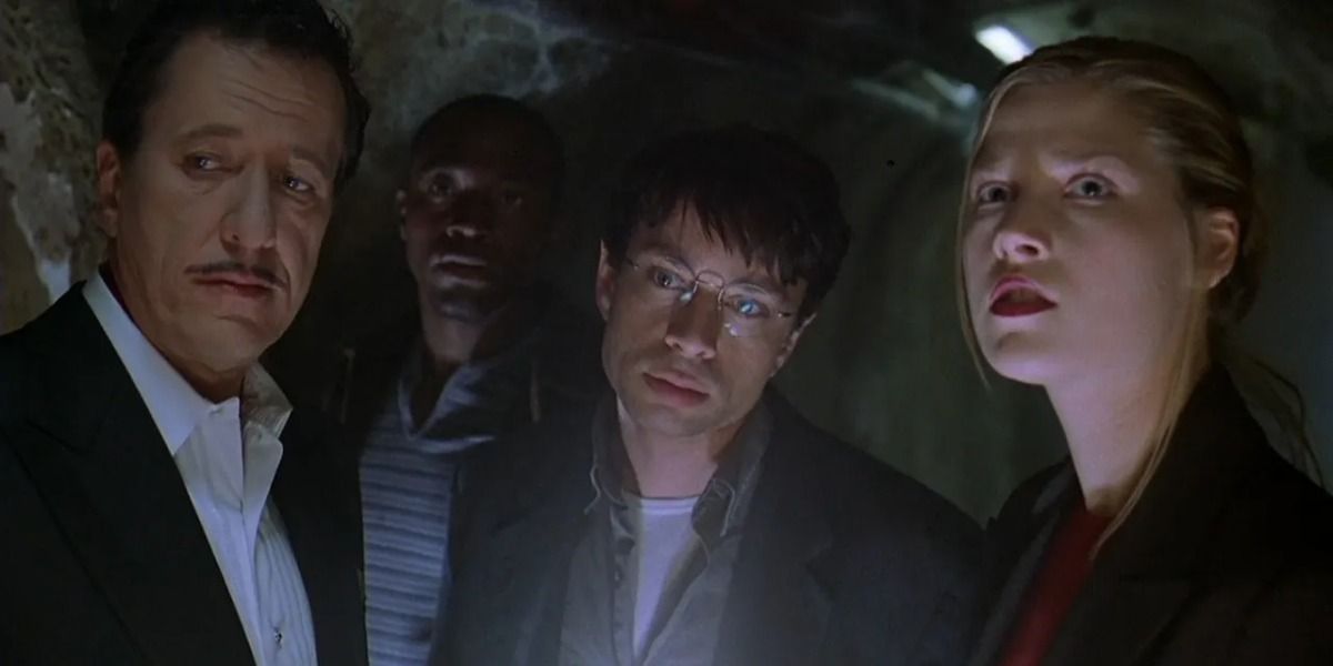 Stephen Price (Geoffrey Rush), Eddie (Taye Diggs), Pritchett (Chris Katan), and Sara (Ali Larter) looking worried in House on Haunted Hill