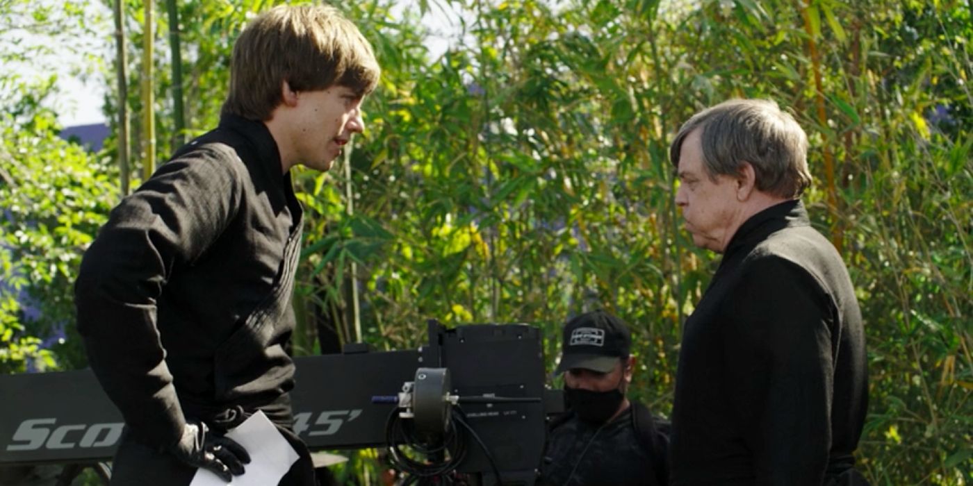 Mark Hamill and Graham Hamilton in Book of Boba Fett