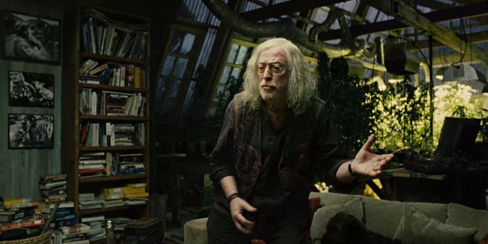 Michael Caine as Jasper in Children of Men