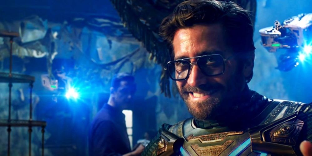 Mysterio with an evil smile in Spider-Man Far From Home