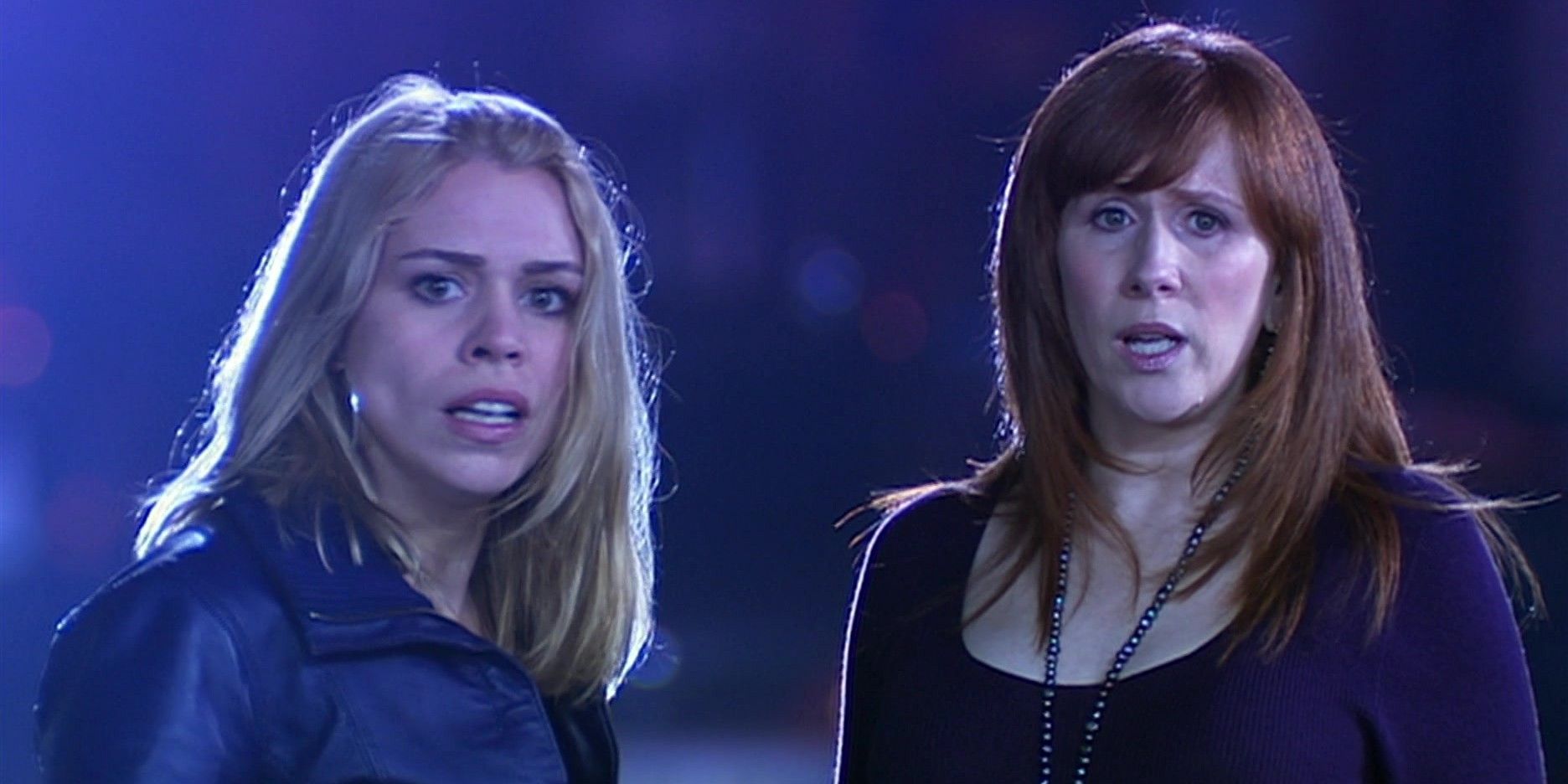Rose Tyler and Donna Noble looking worried at night in Doctor Who