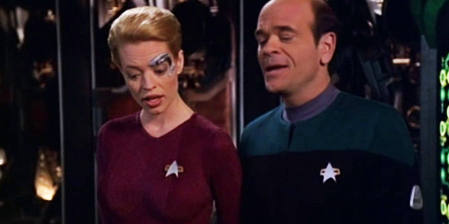 Seven of Nine and EMH singing