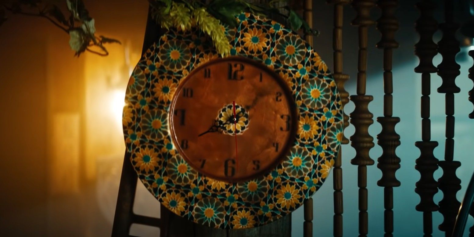 Spanish Style Clock In Pokemon Scarlet and violet trailer