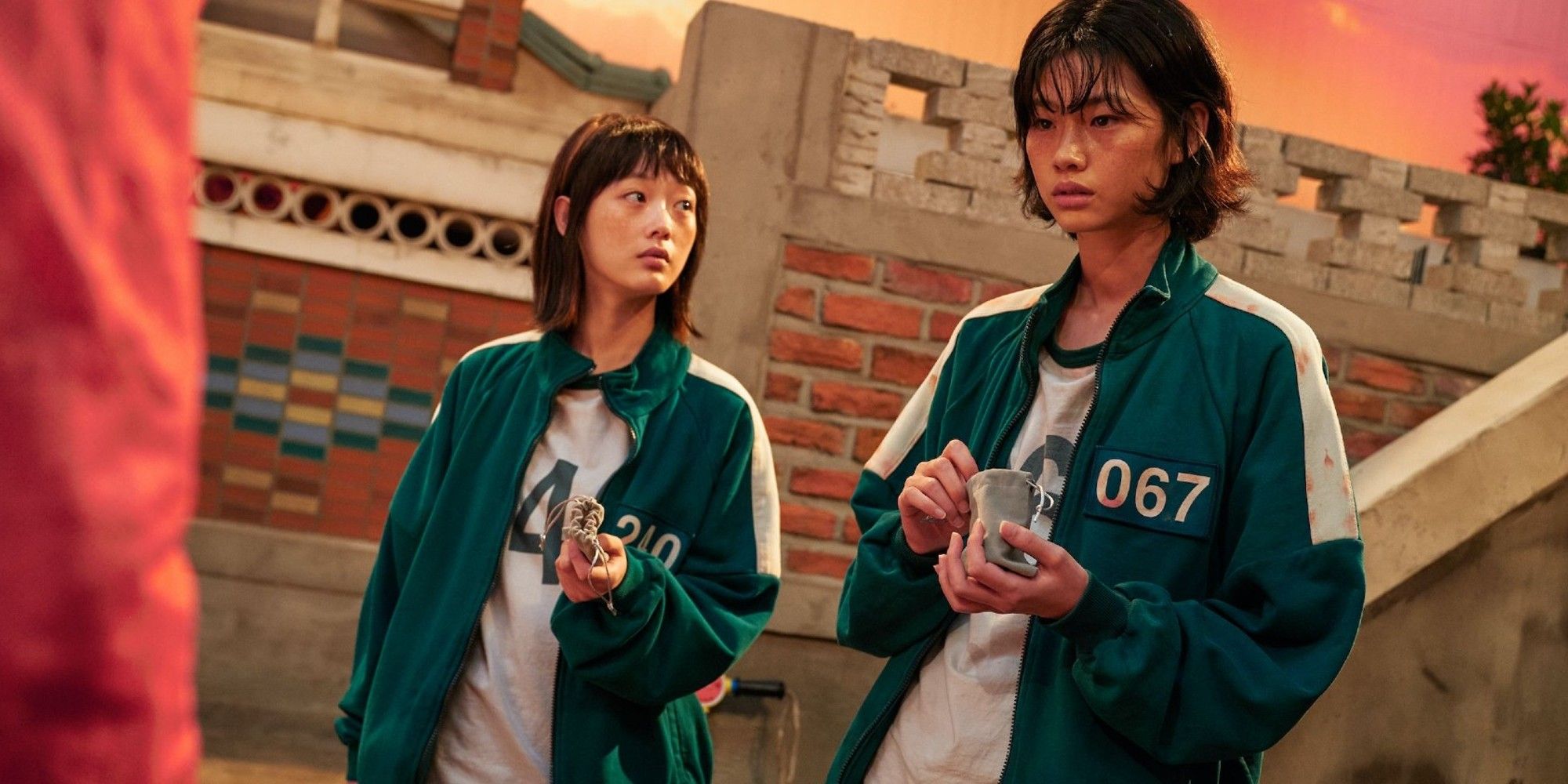 Squid Game HoYeon Jung as Kang Sae-byeok and Lee Yoo-mi as Ji-yeong