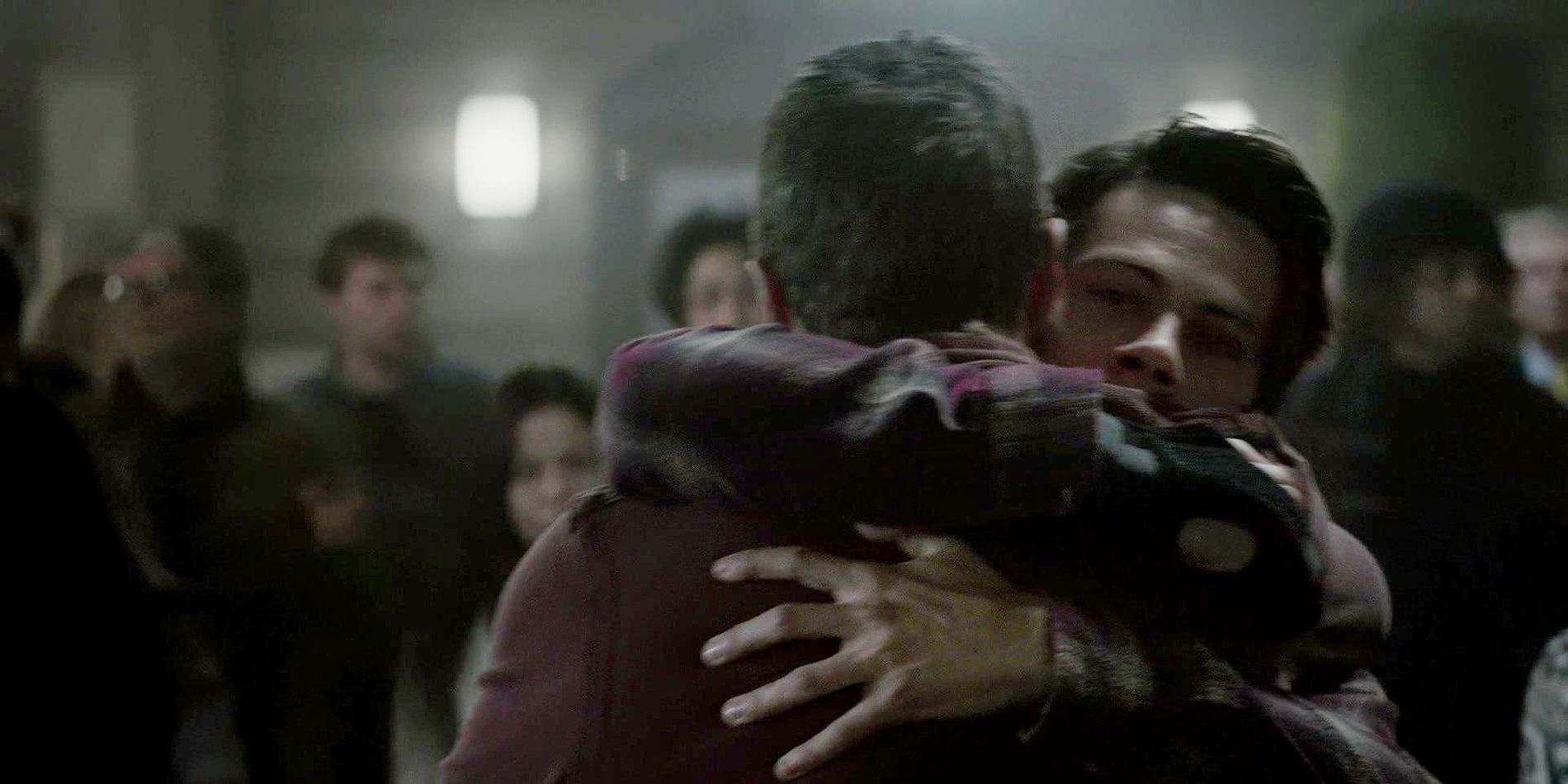 Stiles and his dad hugging during their reunion at the train station in Teen Wolf Riders On The Storm