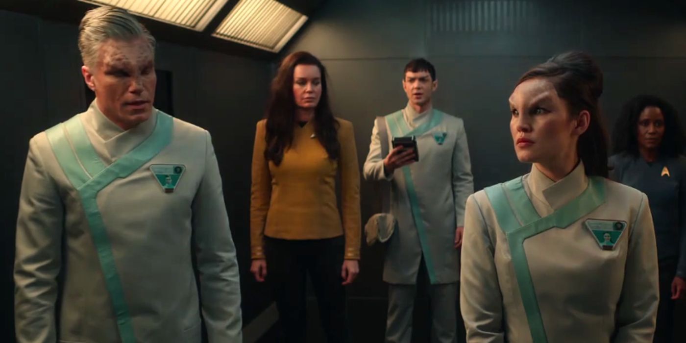 The crew on Star Trek: Strange New Worlds