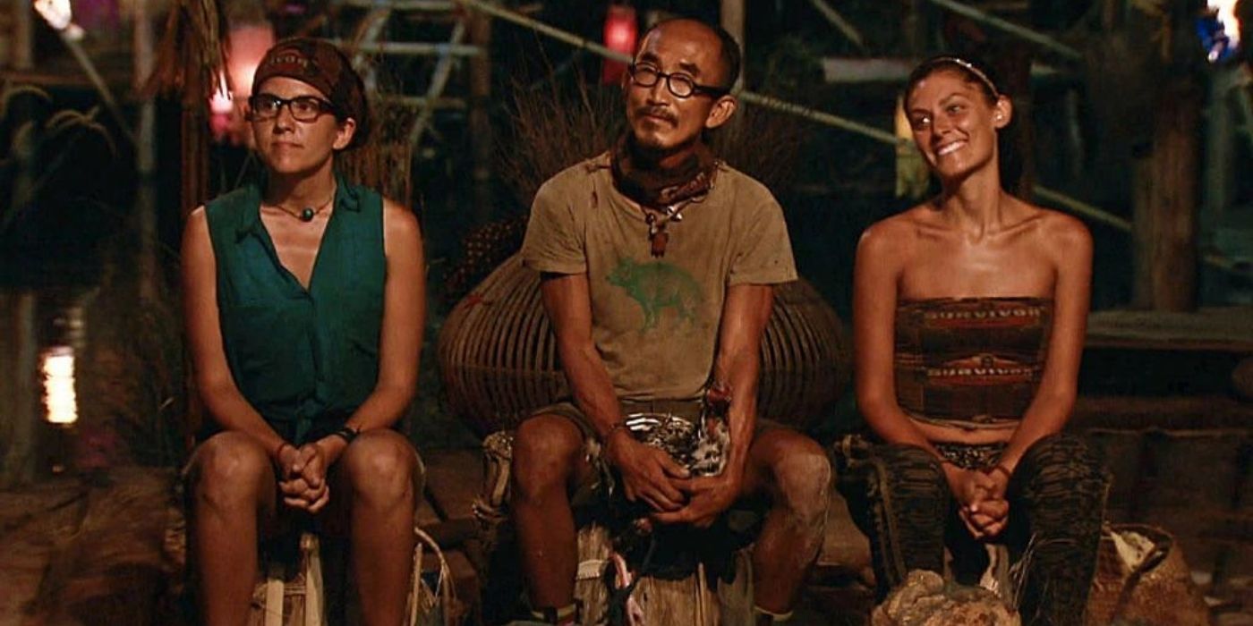 The final 3 from Survivor Kaôh Rōng looking in the same direction.