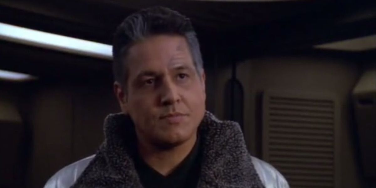 An aged Chakotay looks on from Star Trek Voyager 
