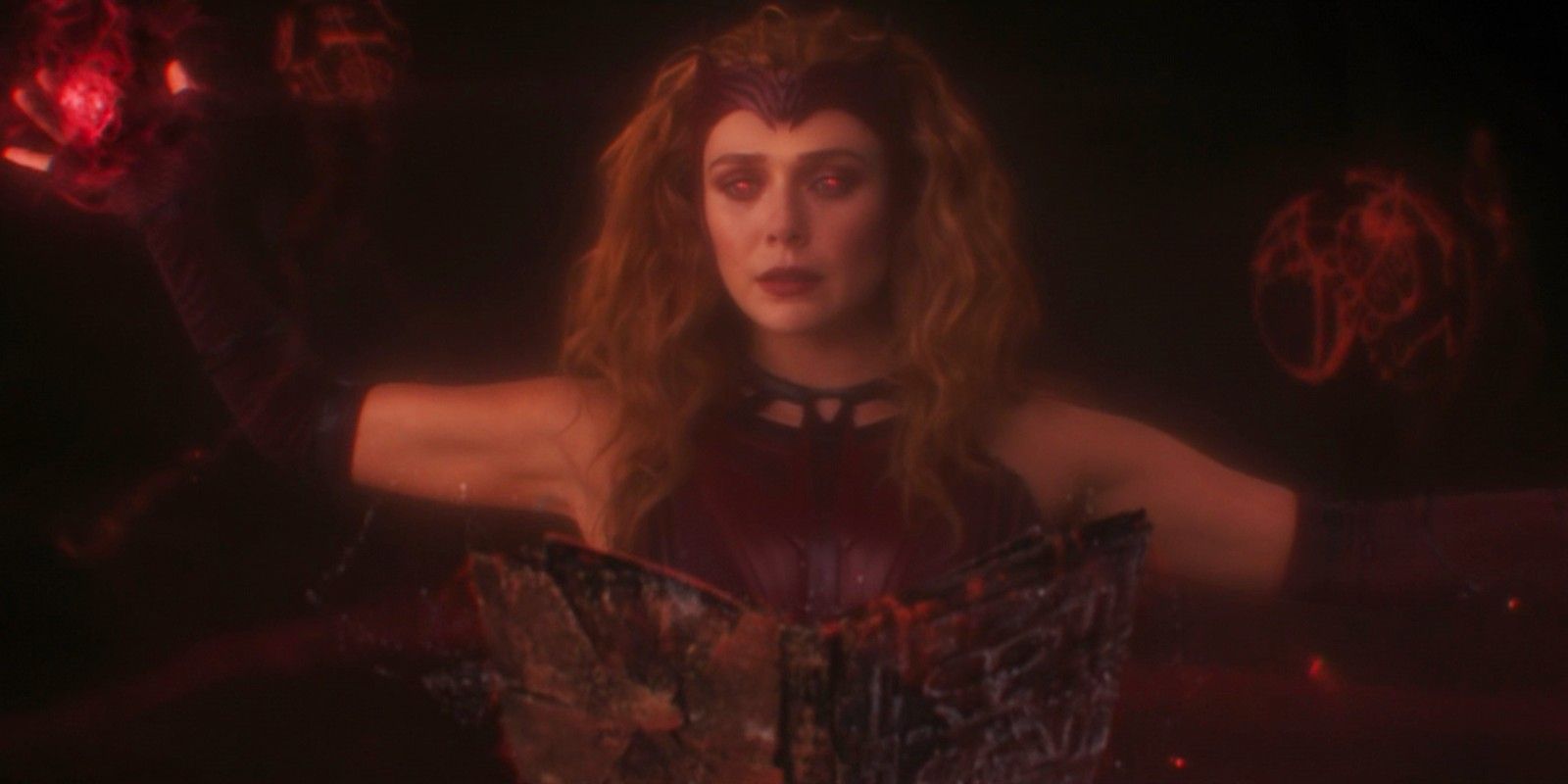 Scarlet Witch reading the Darkhold in WandaVision