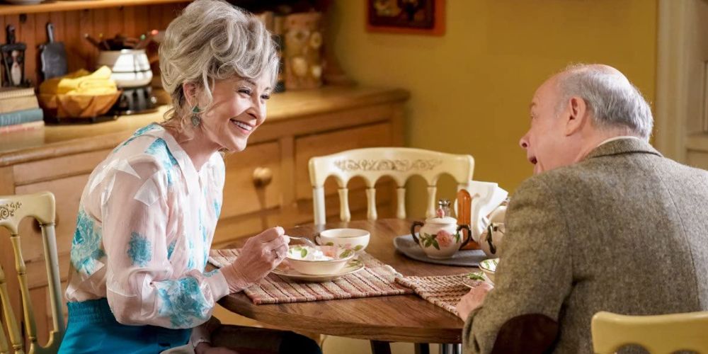 Meemaw and John sit at the diner table in the season 1 finale of Young Sheldon