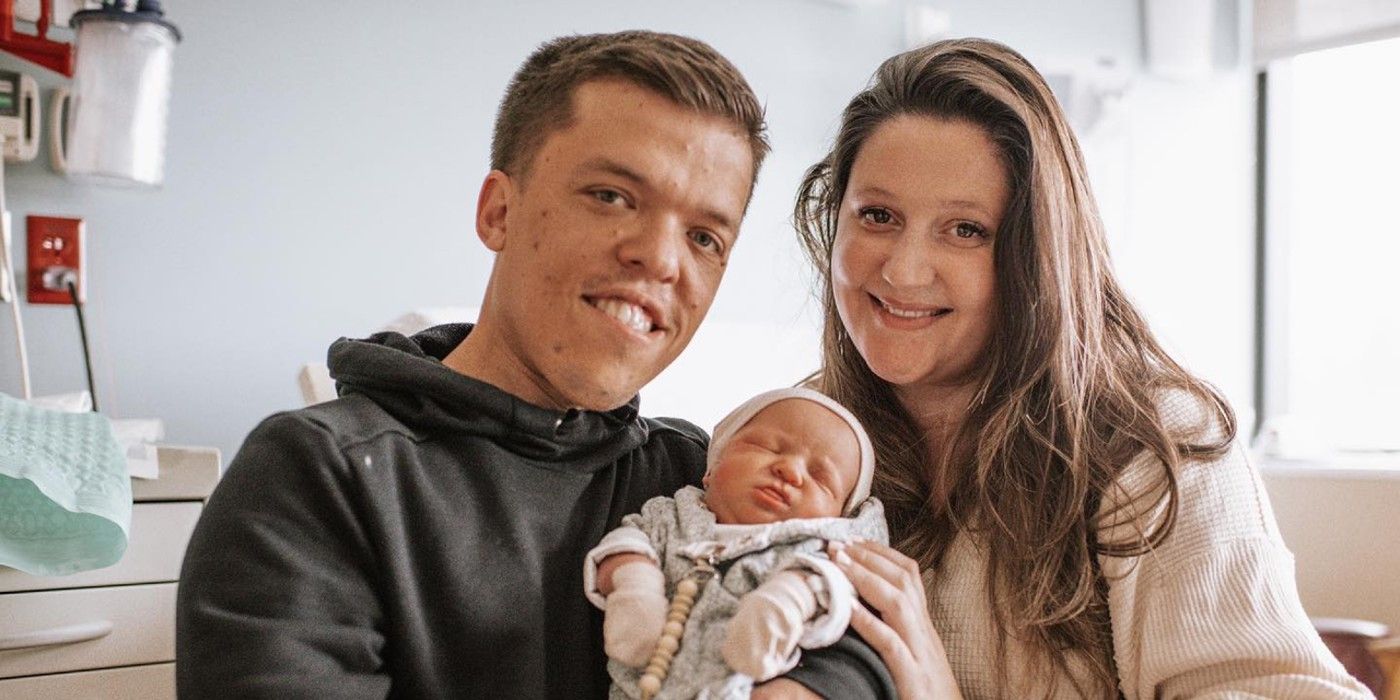 Zach e Tori Roloff com seu filho recém-nascido Josiah