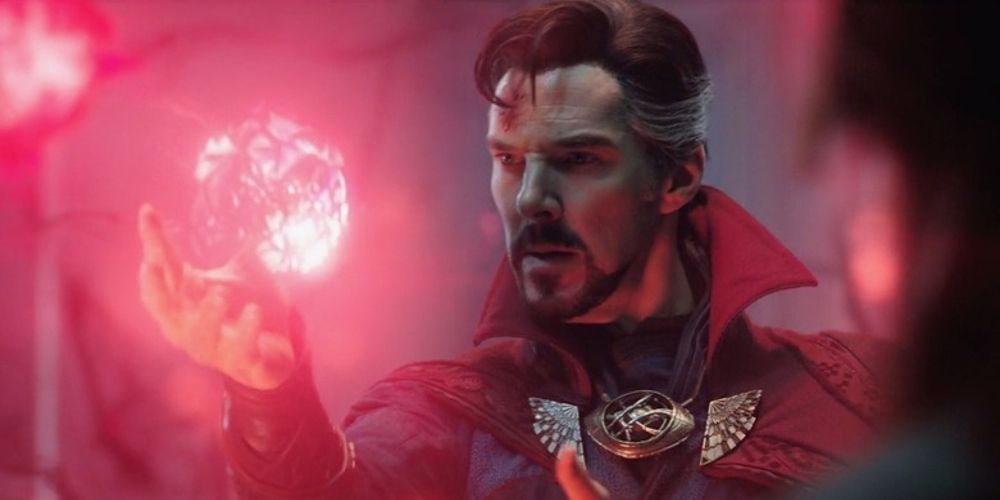 Stephen conjures a pink magical ball in Doctor Strange in the Multiverse of Madness
