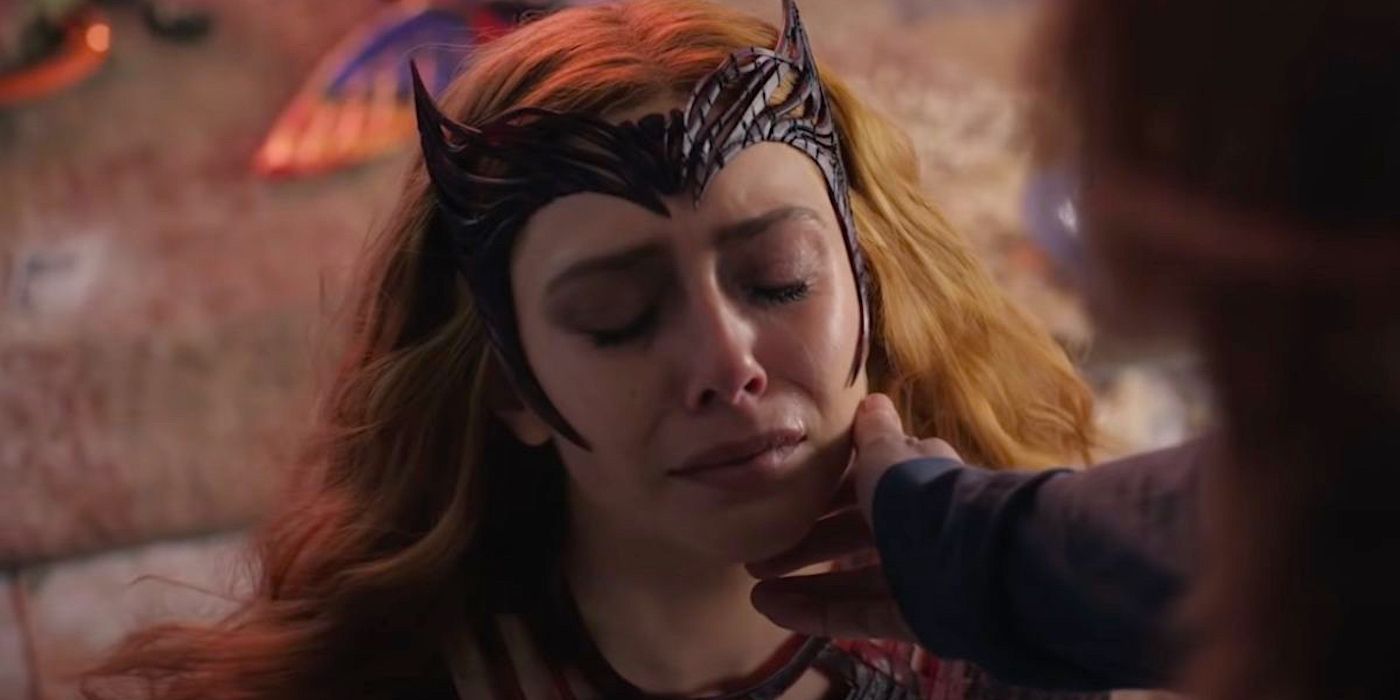 Scarlet Witch comforted by her variant in Doctor Strange 2