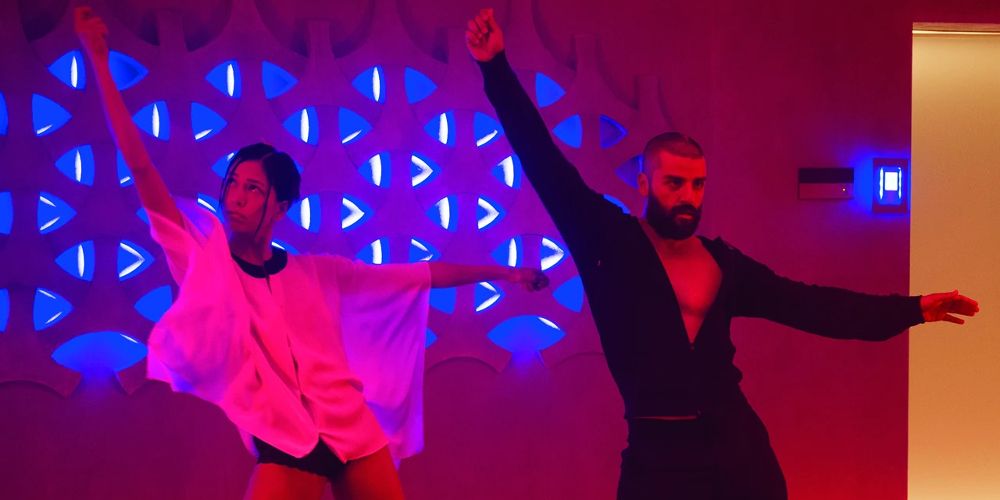 Kyoko and Nathan disco dance in Ex Machina