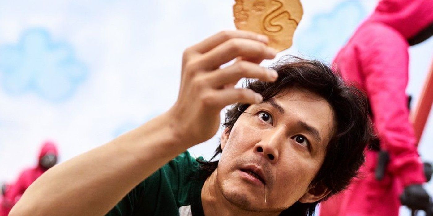 Lee Jung-jae as Seong Gi-hun in Squid Game's honeycomb
