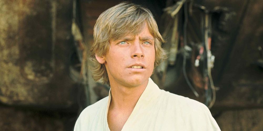Luke wears a white robe in Star Wars