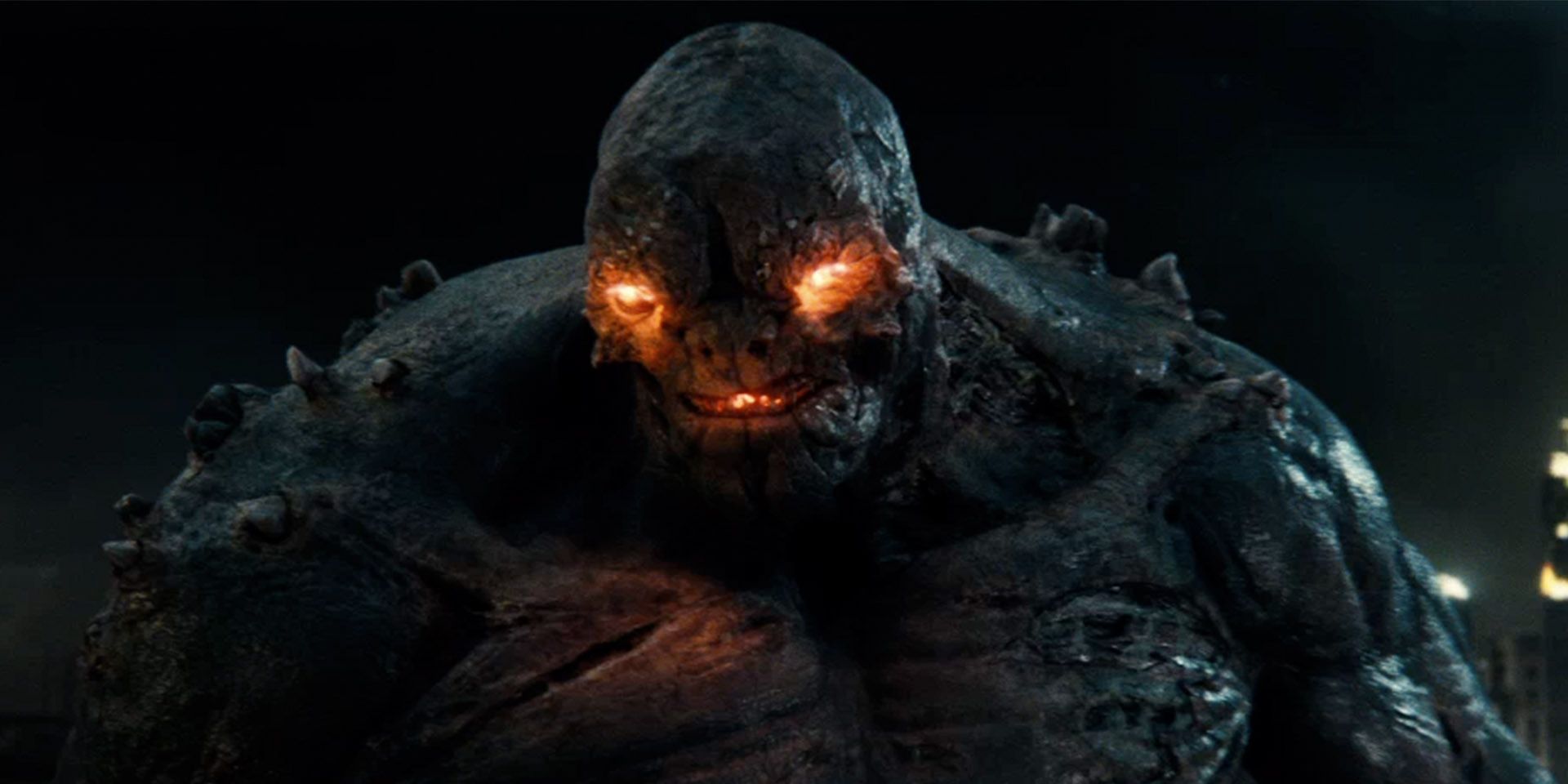 Every Superman vs Doomsday Fight On Screen, Ranked