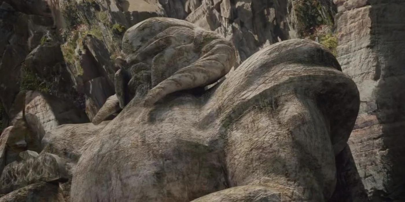 A statue of Bor in Thor: The Dark World.