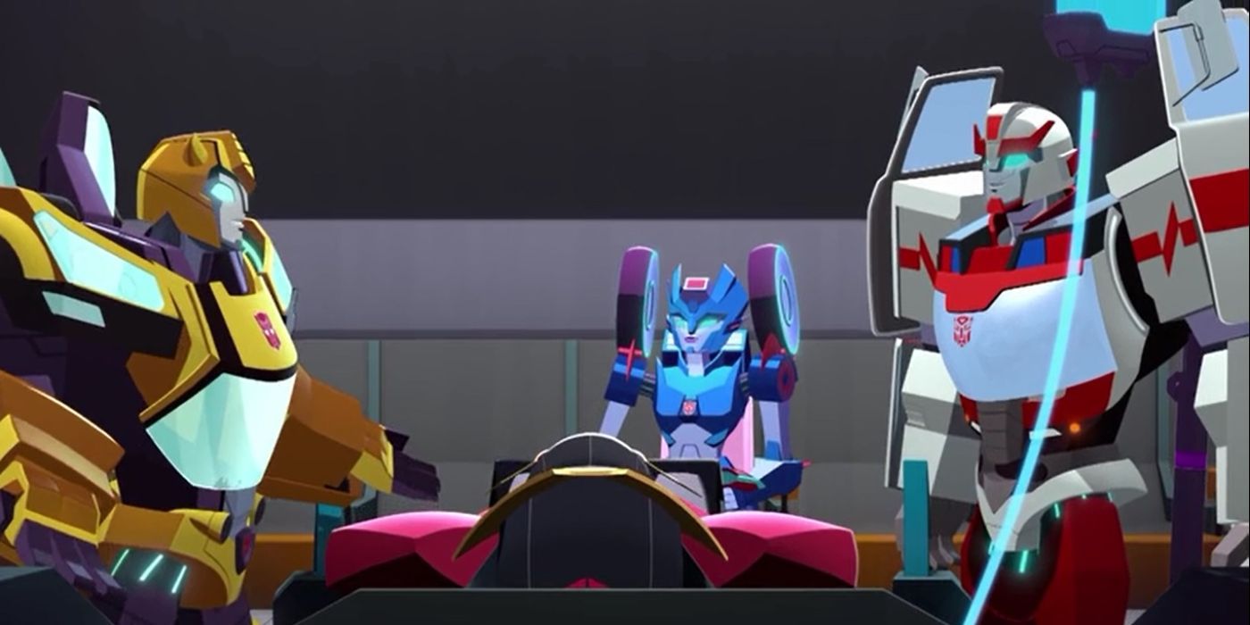 Bumblebee and Ratchet in Transformers Cyberverse 1