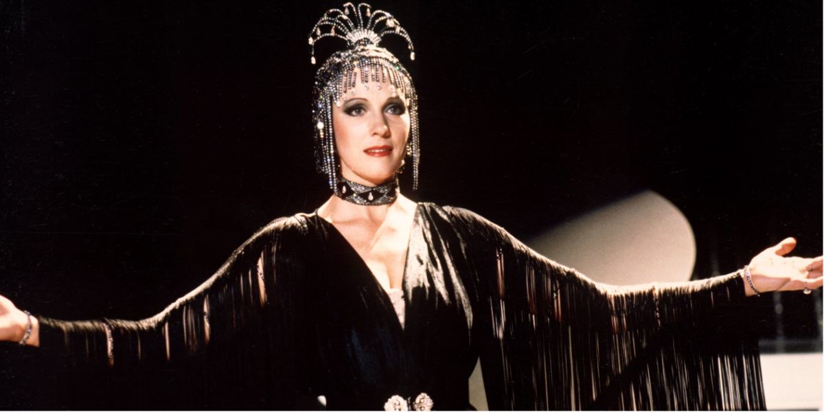 Julie Andrews in a glamourous outfit in a still from Victor Victoria.