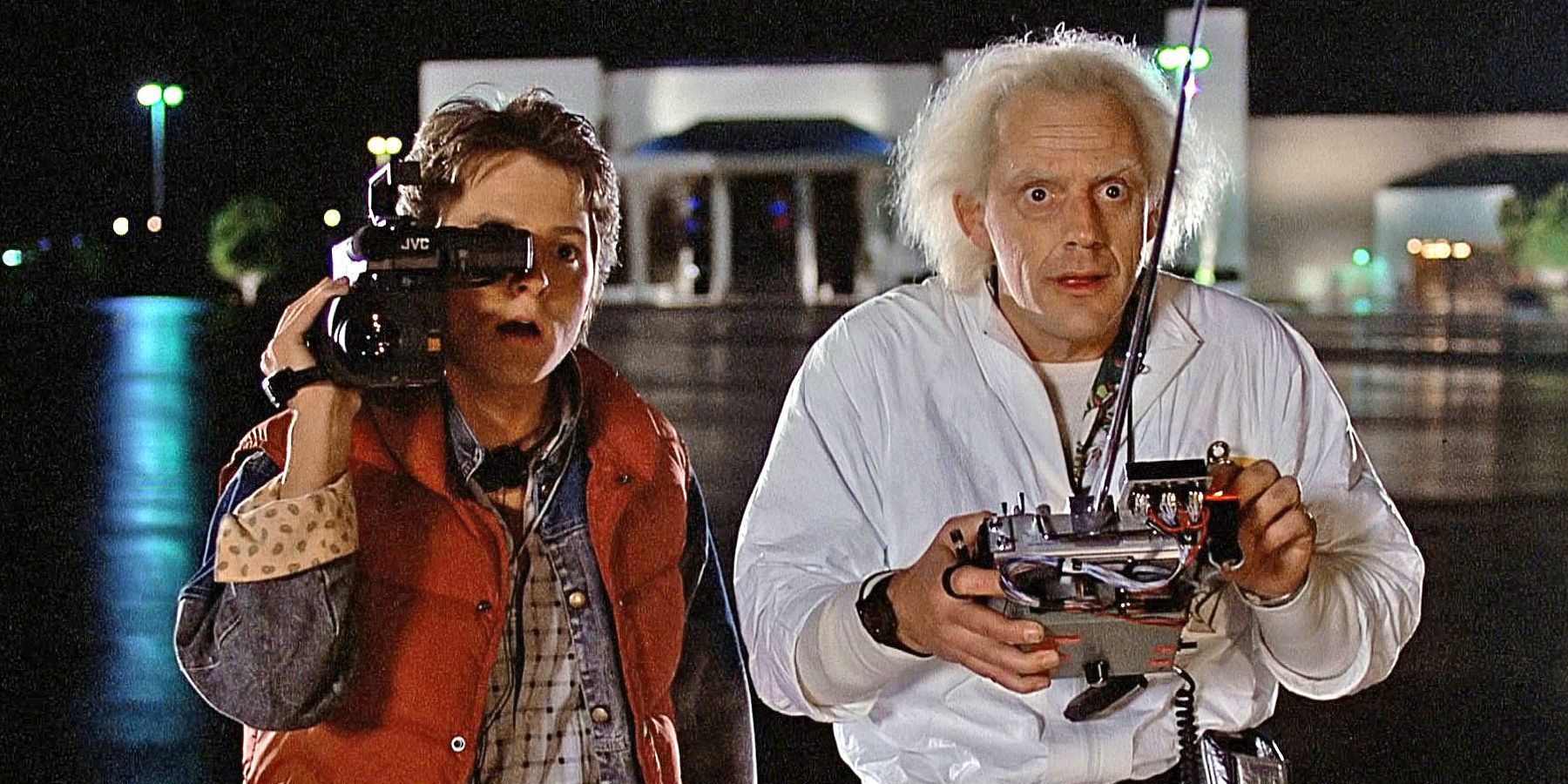 Doc Brown e Marty McFly em De Volta Para o Futuro