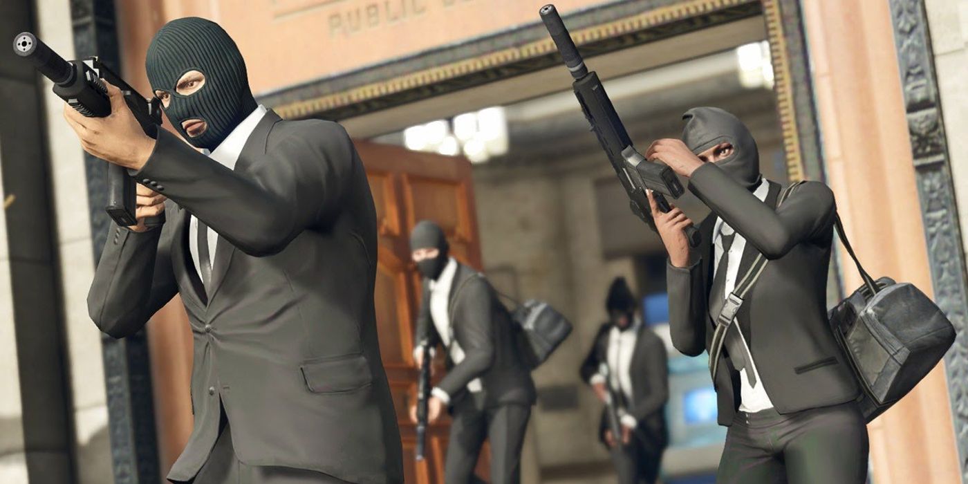 Men dressed as bank robbers in GTA Online's Pacific Standard mission