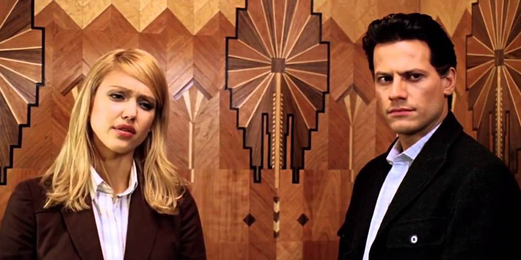 Jessica Alba and Ioan Gruffudd in Fantastic Four with a judging expression.