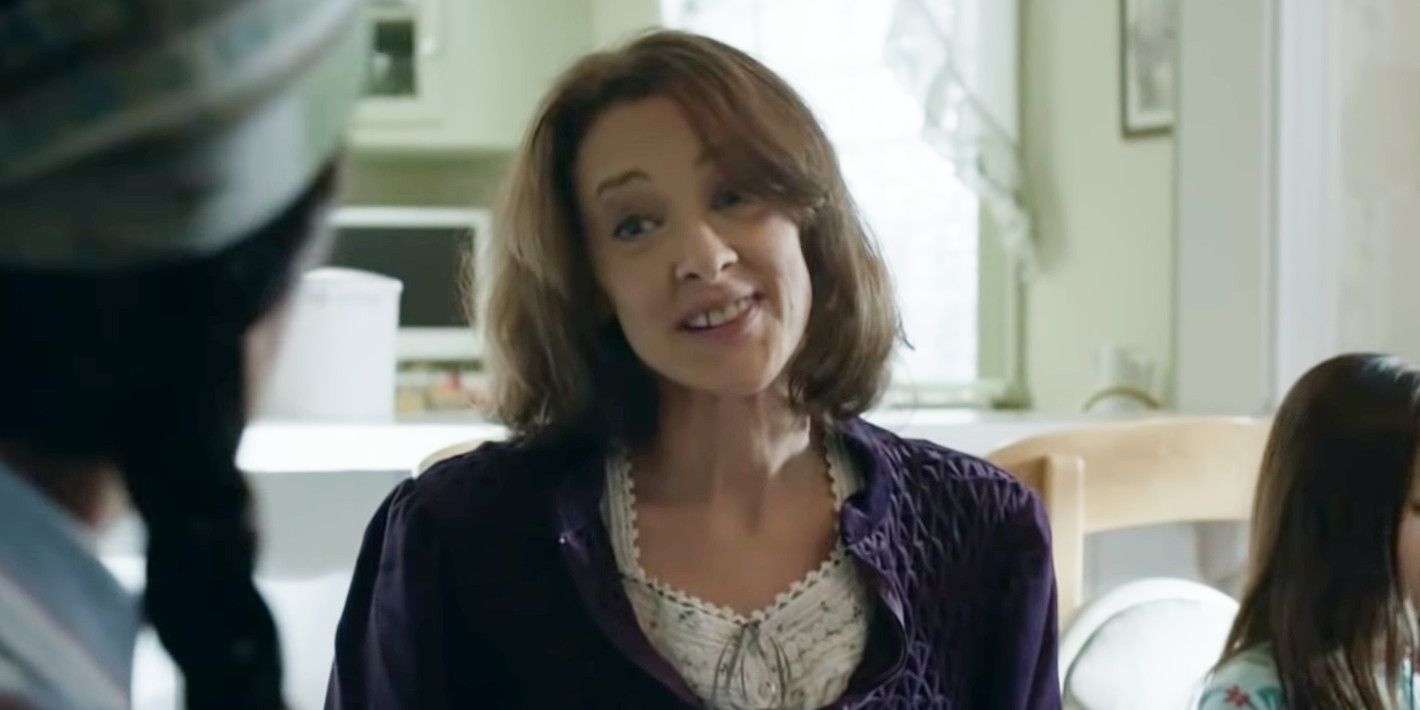 Joan Cusack on the Showtime series Shameless.