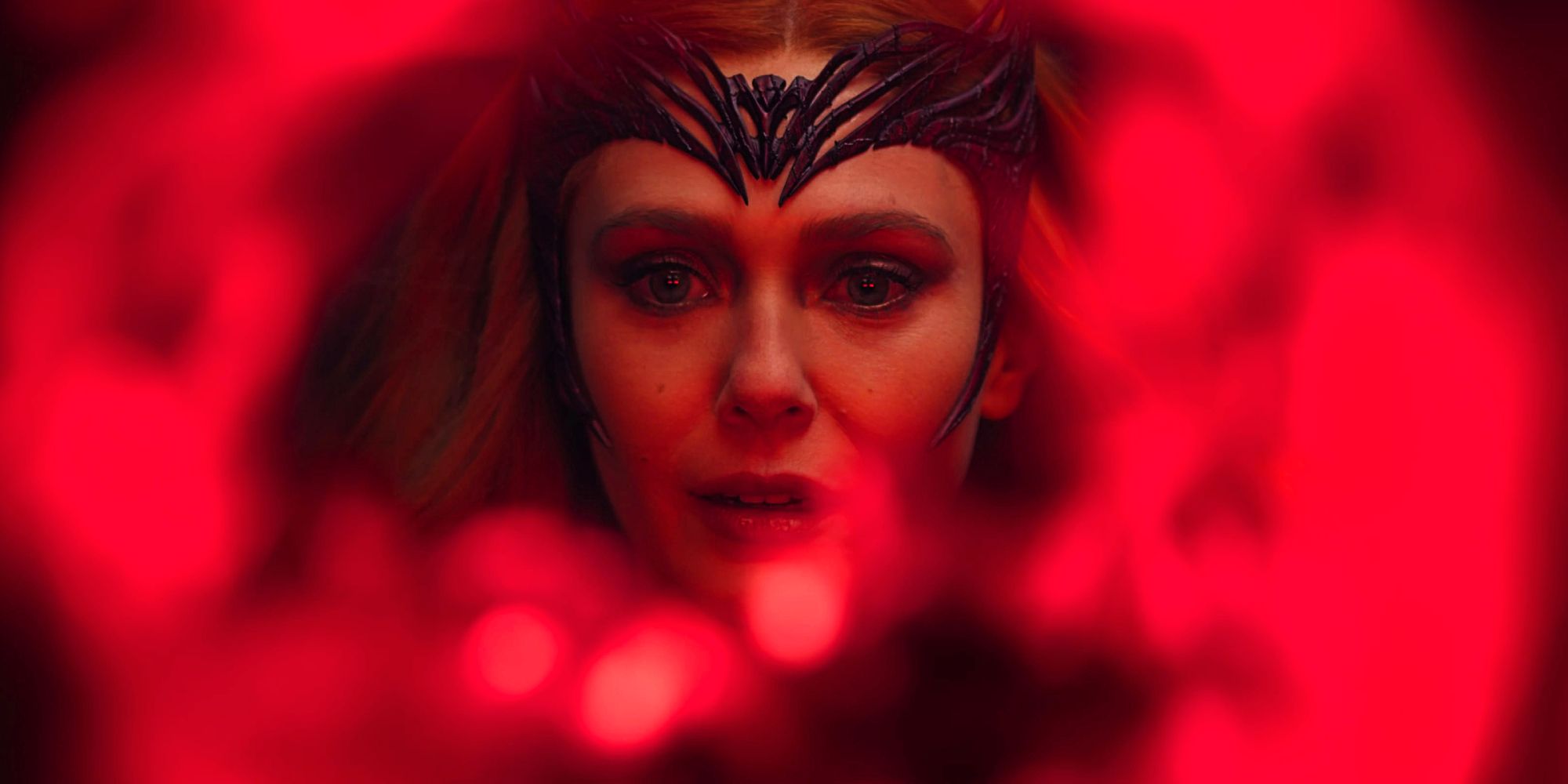 Scarlet Witch using her powers in Doctor Strange 2