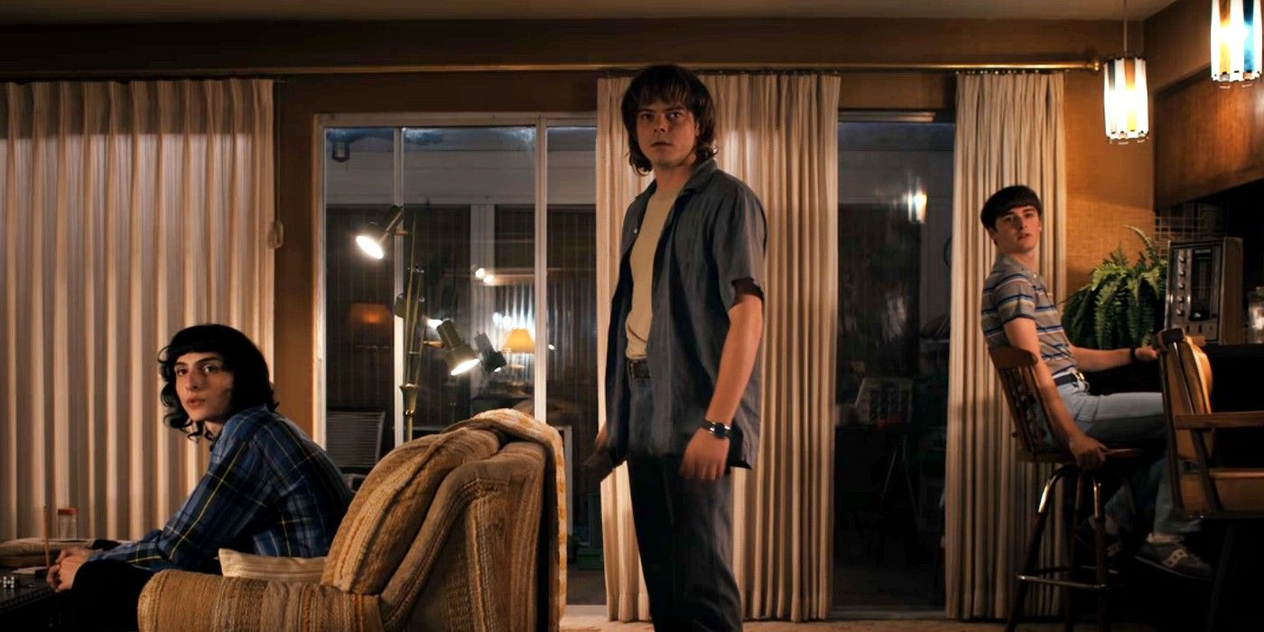 Mike, Jonathan, and Will in the new Byers house in California in Stranger Things Season 4