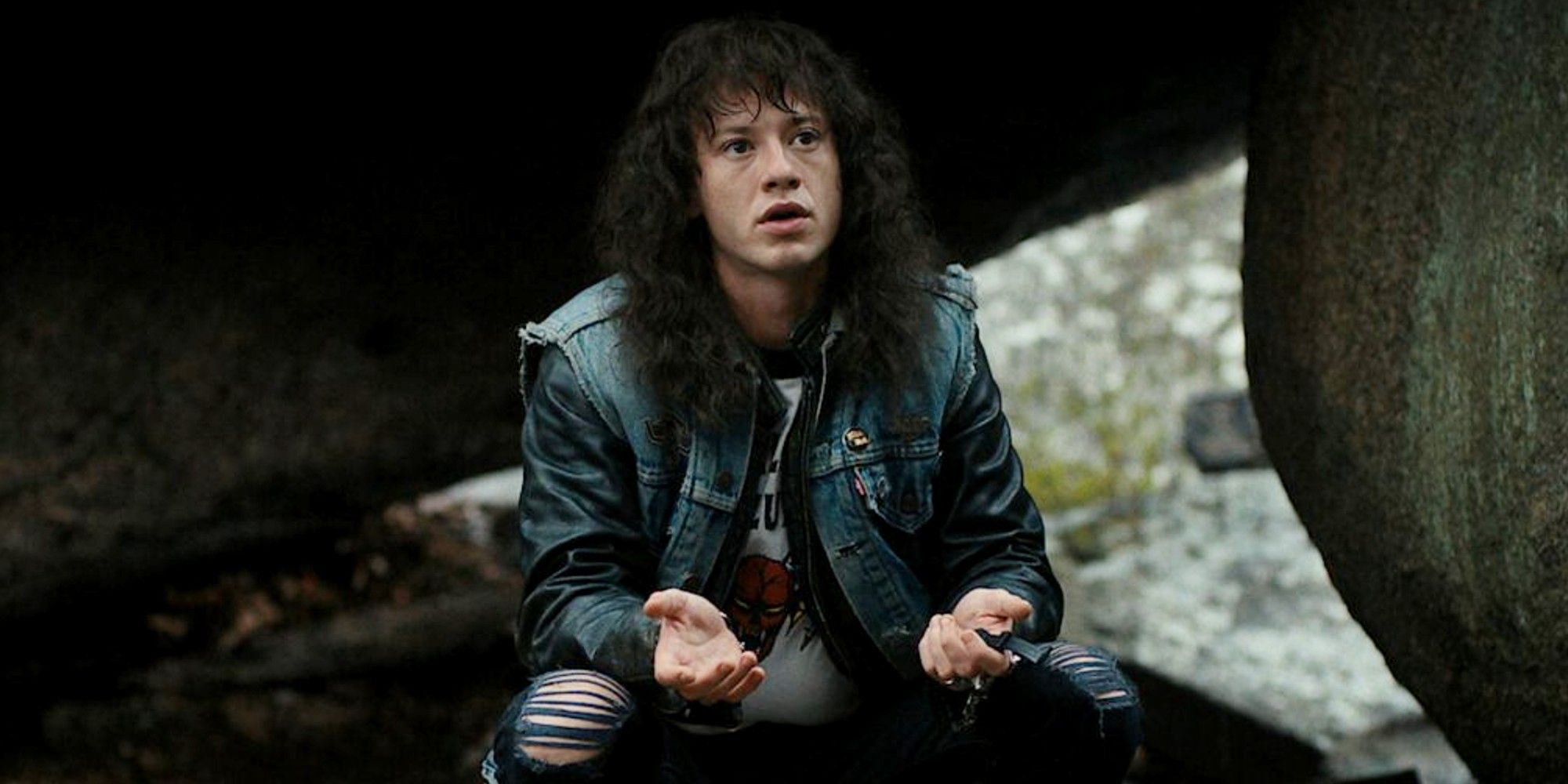 Stranger Things 4': Watch Eddie Munson Actor Practice Metallica