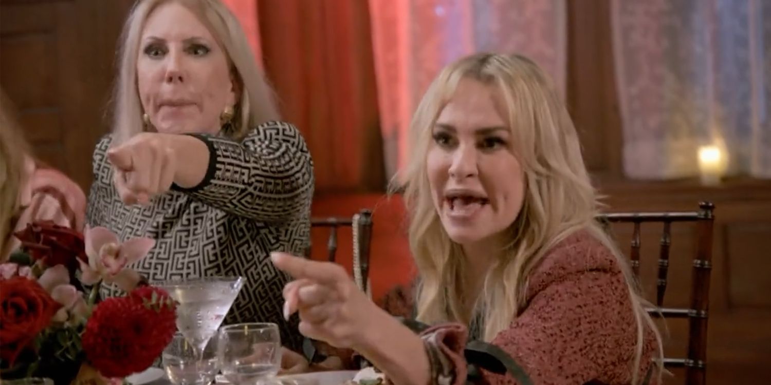 Taylor Armstrong and Vicki Gunvalson pointing on RHUGT season 2