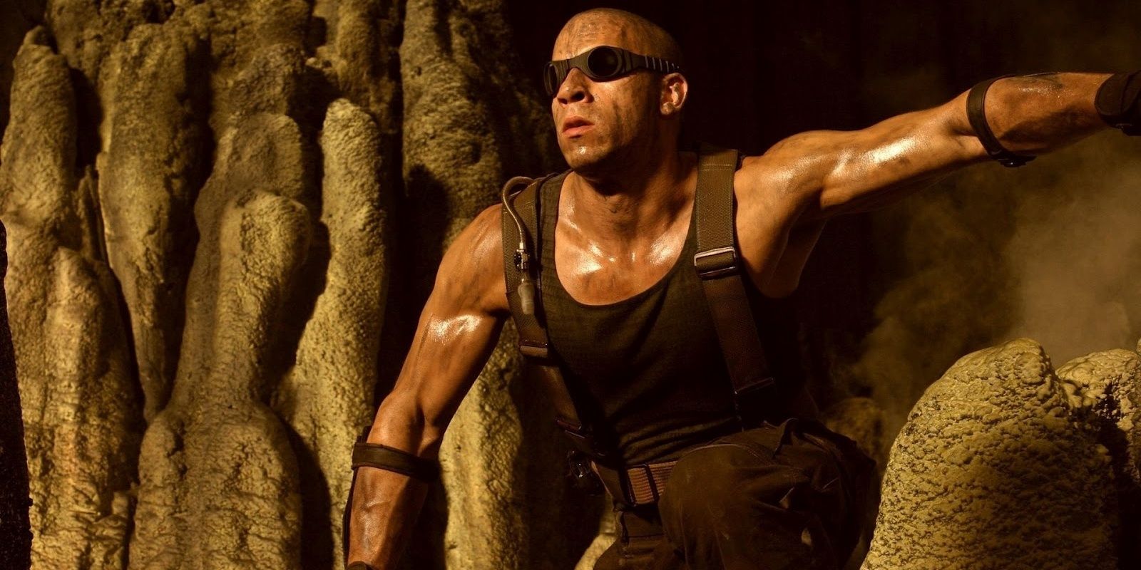 Vin Diesel looking up in Riddick 