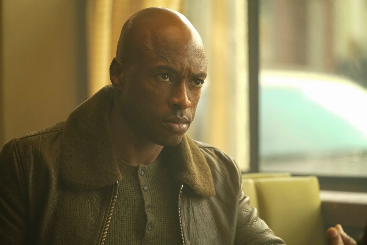 Wole Parks as John Henry Irons looking serious in Superman and Lois season 2