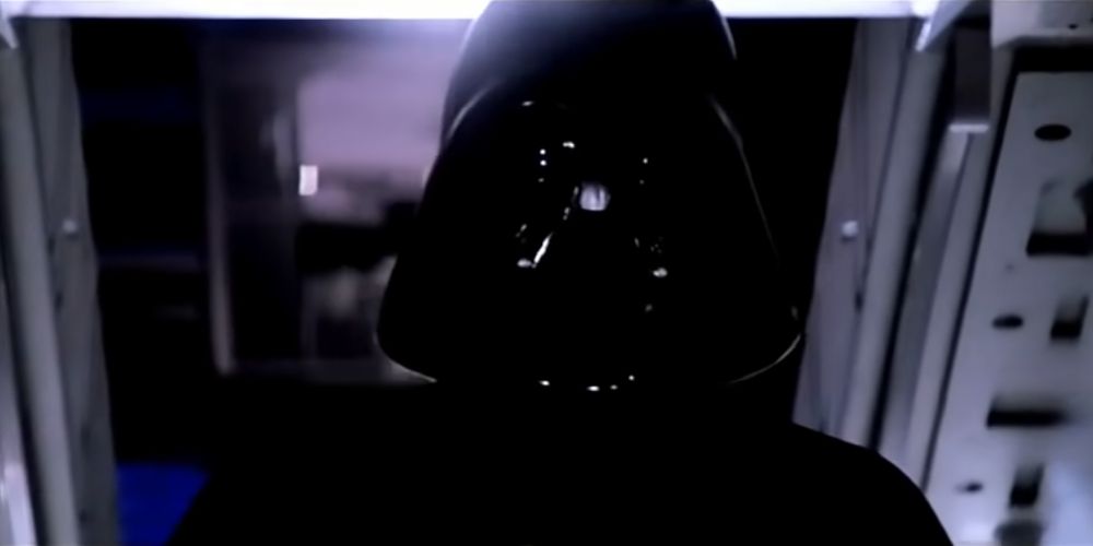 Darth Vader descends the Imperial Shutter ramp to board the Death Star in Return of the Jeci