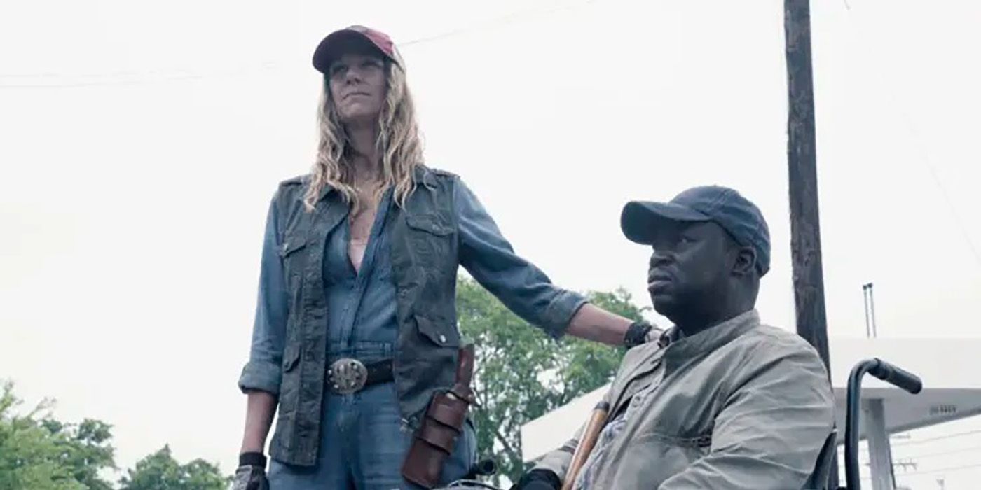 Sarah standing beside Wendell on Fear the Walking Dead.