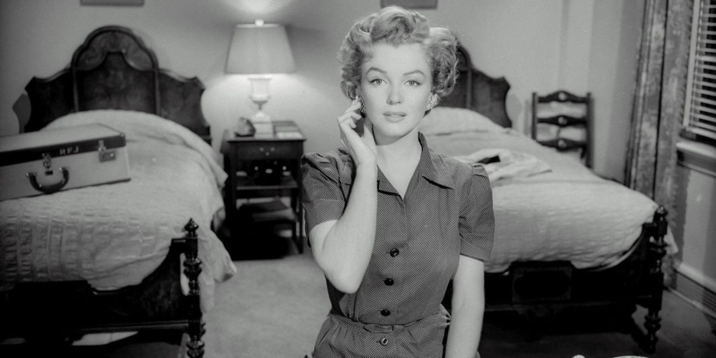 Marilyn Monroe in a bedroom in Don't Bother to Knock