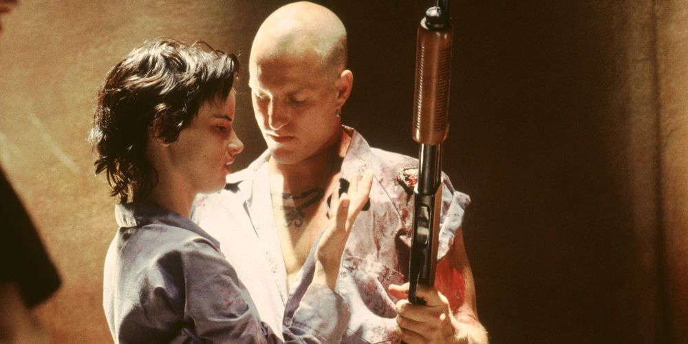 Mickey and Mallory embrace in jail in Natural Born Killers