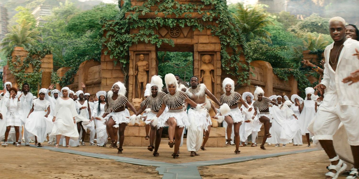 Women dancing in a Wakandan funeral in Wakanda Forever