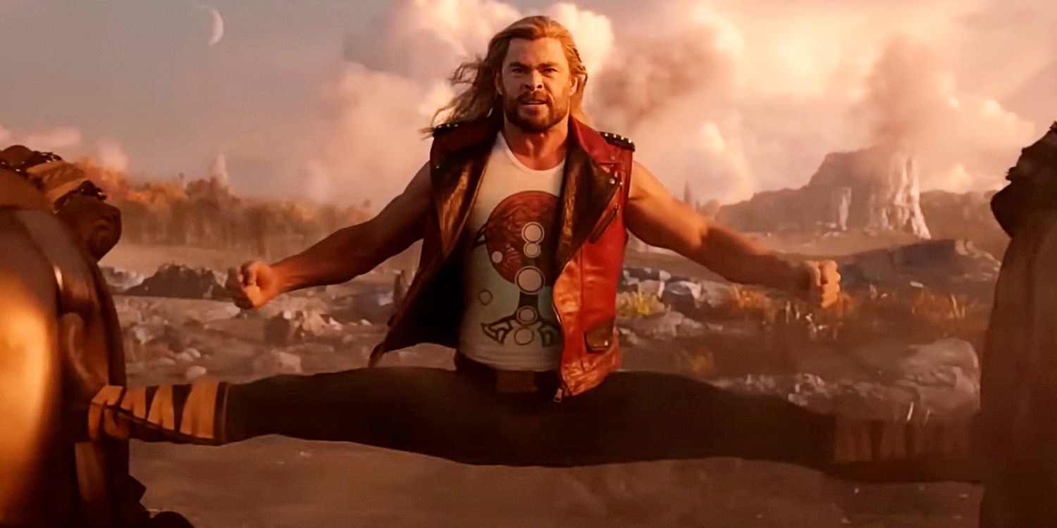 Chris Hemsworth as Thor doing a split in Love and Thunder