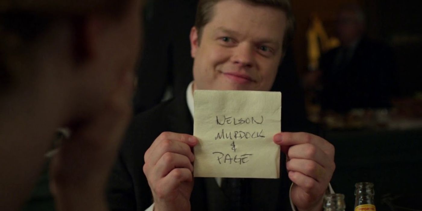 Foggy holding up a napkin saying &quot;Nelson, Murdock &amp; Page&quot; in Daredevil S3.